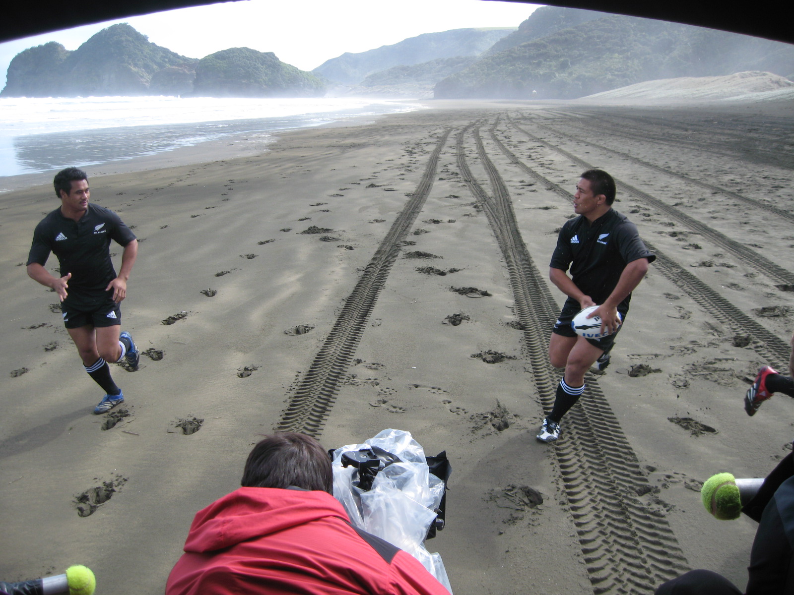 iveco all blacks 1